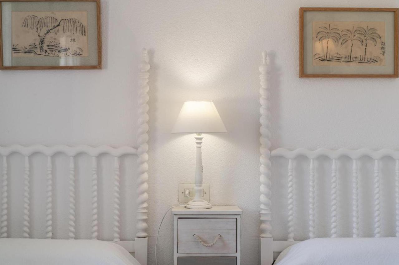 Gorgeous Renovated Cala Sant Vicenc Beach Villa Cala de Sant Vicenc Extérieur photo